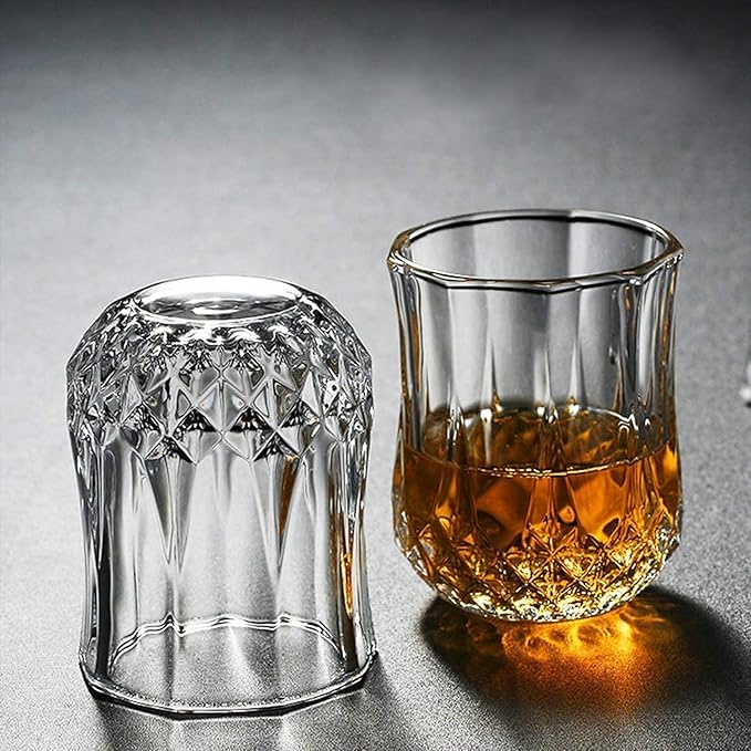 Dakshayanii Classic Whisky Glass 200ml - Old Fashioned Diamond Crystal Cut Whiskey Glasses,Serving Glass for Scotch, Bourbon, Vodka, Liquor (Set of 4) - Koshbazaar - 